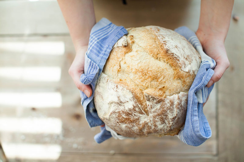  a gluten bread loaf 